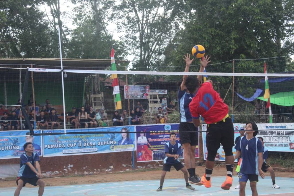 Tournament Voli Pemuda Cup II Desa guhung Masih Menyisakan 21 Tim Putri dan 23 Putra lagi